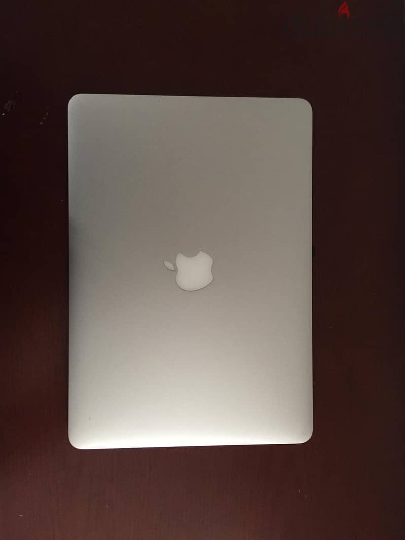 MacBook Air 2012 - Excellent Performance & Great Condition! 1