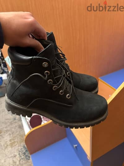 timberland boots size 42 black