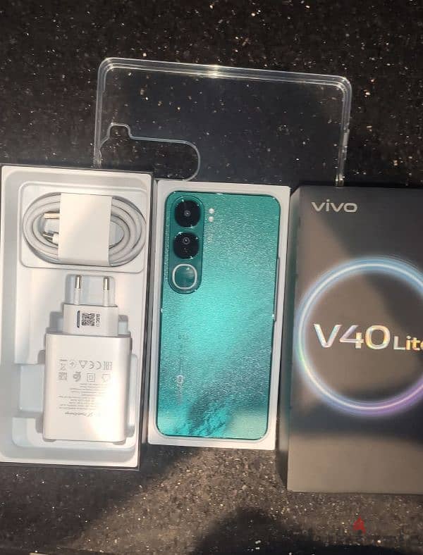 فيفو V40 lite مقاوم للكسر والماء 0