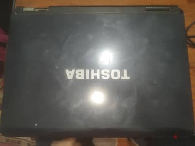 laptop Toshiba محتاج صيانة