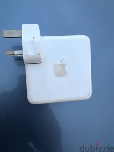 Macbook adapter