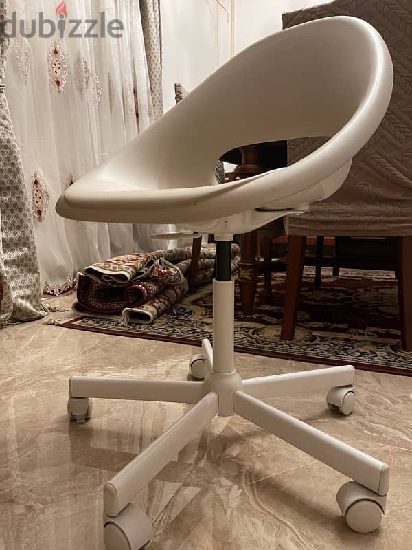 ikea desk chair 1