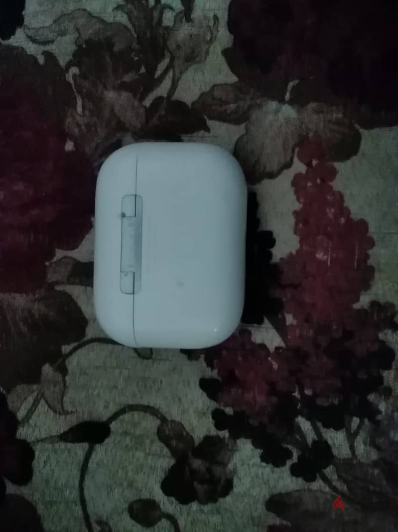 Airpods pro2 original missing the left bud 4