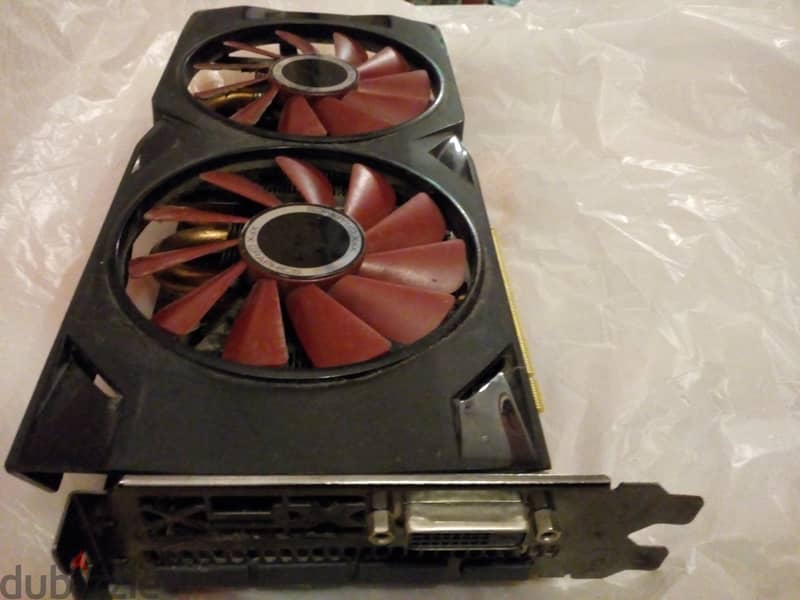 XFX RX 570 8 GB 0