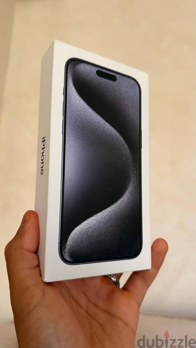 بشريحة عادية و إلكترونية بدون ضرائب iPhone 15 pro max 512GB