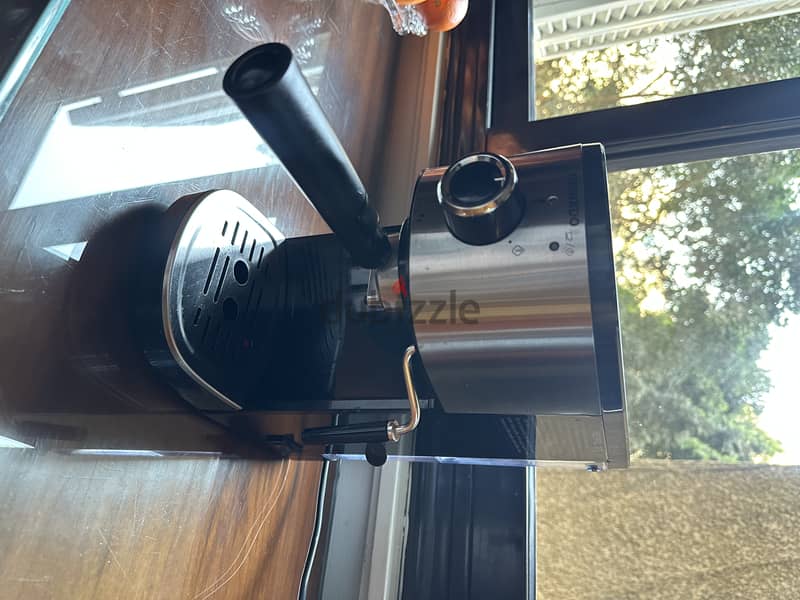 Tornado Espresso Coffee Machine with Milk Frother 1