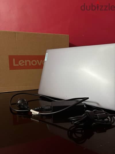 Lenovo ideapad 3 slim 15IAH8