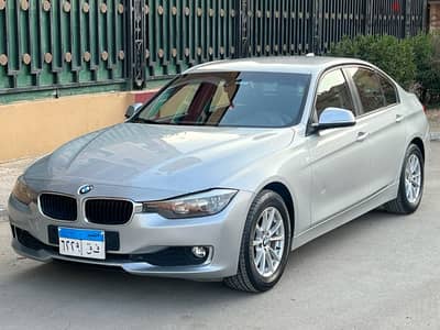 BMW 316 2015 ( فبربكا بالكامل حاله ممتازه )