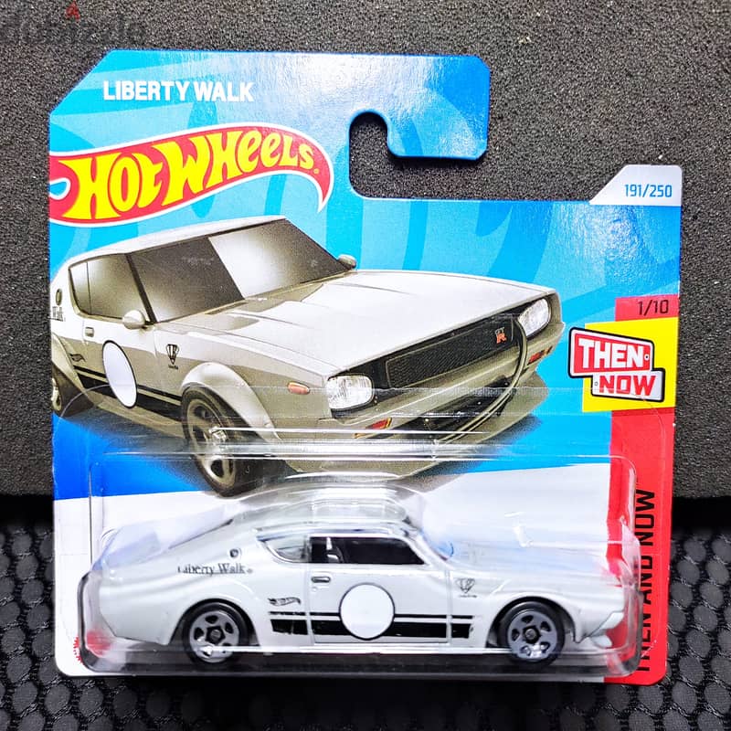 Hot wheels diecast with card -هوت ويلز جديده 3