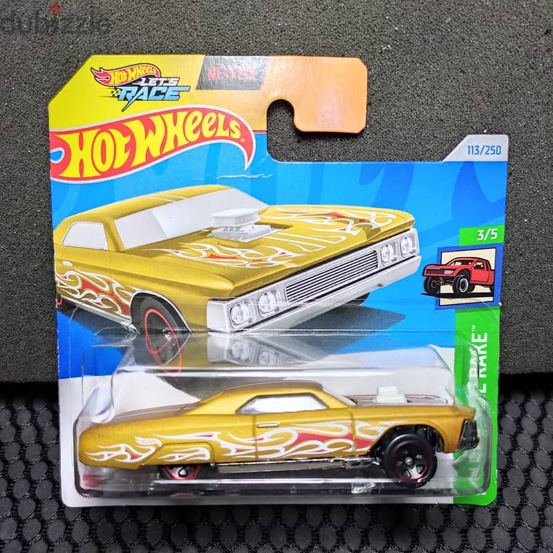 Hot wheels diecast with card -هوت ويلز جديده 4