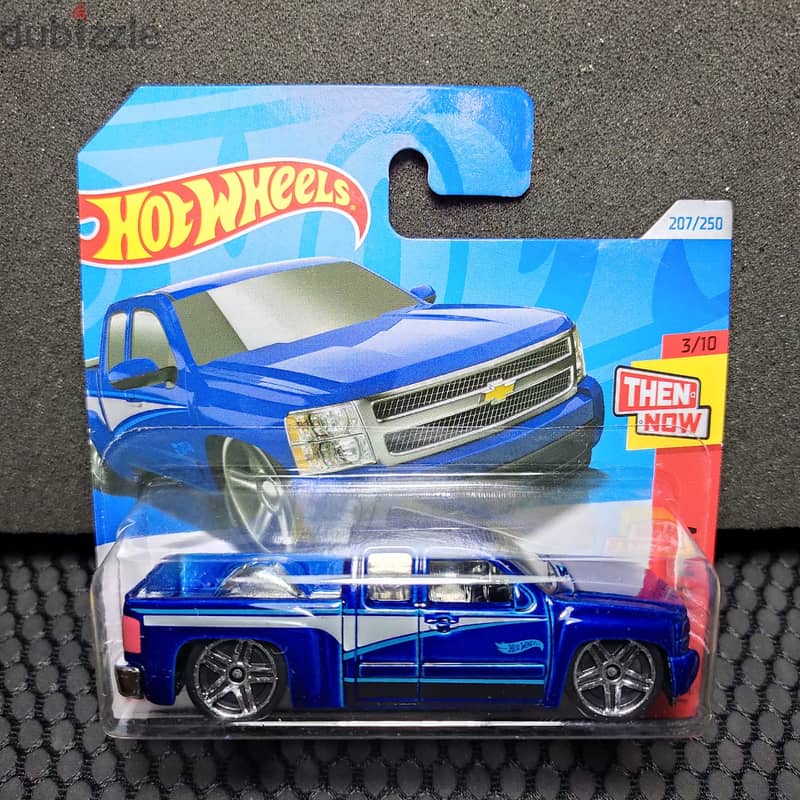 Hot wheels diecast with card -هوت ويلز جديده 12