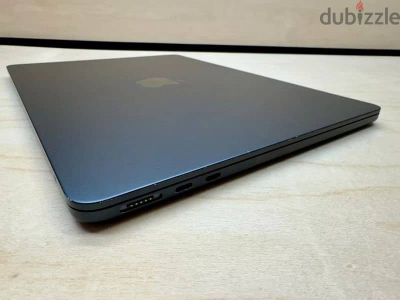 MacBook Air M2 Midnight ماك بوك 9