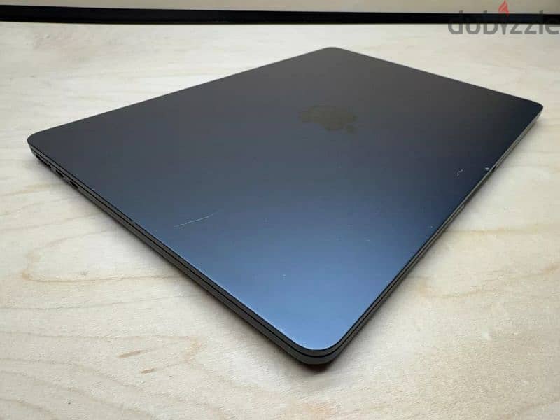 MacBook Air M2 Midnight ماك بوك 10