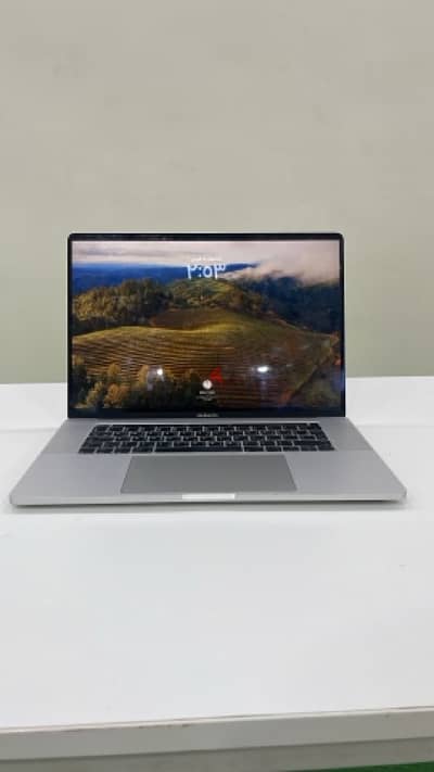 macbook pro 2019 ,16 inch with touchbar