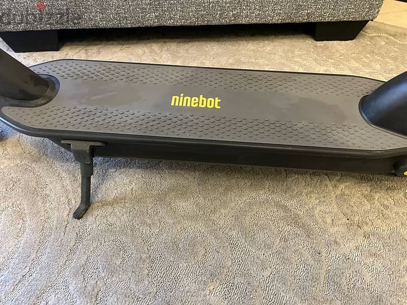 Ninebot Kickscooter Max G30D للبيع حالته ممتازة 5