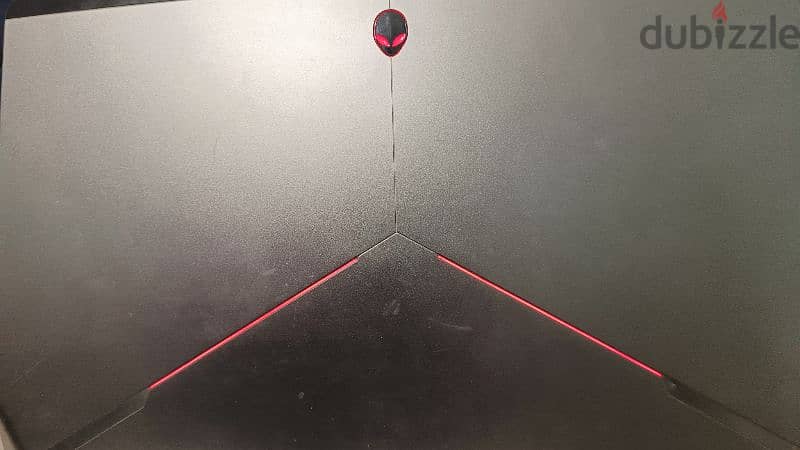 Alienware 17 R2 gaming laptop 1