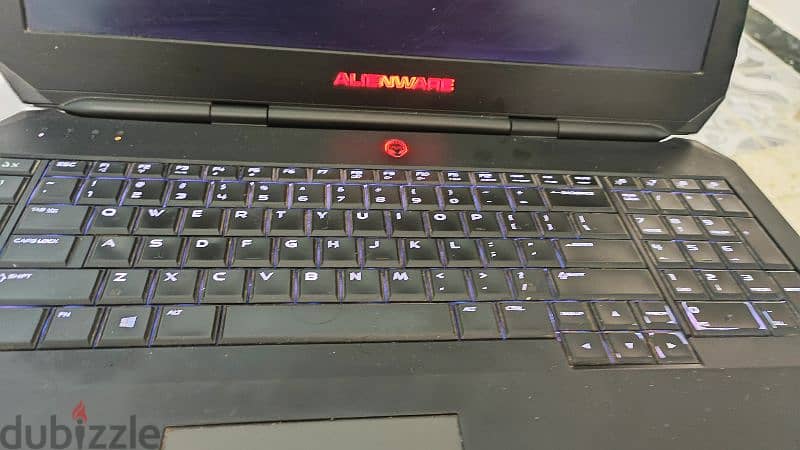 Alienware 17 R2 gaming laptop 3