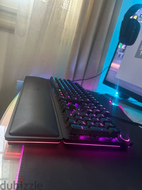 RAZER HUNTSMAN ELITE 1