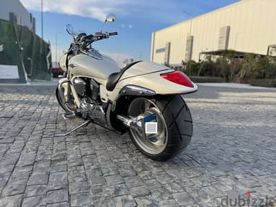 Suzuki Boulevard M109R