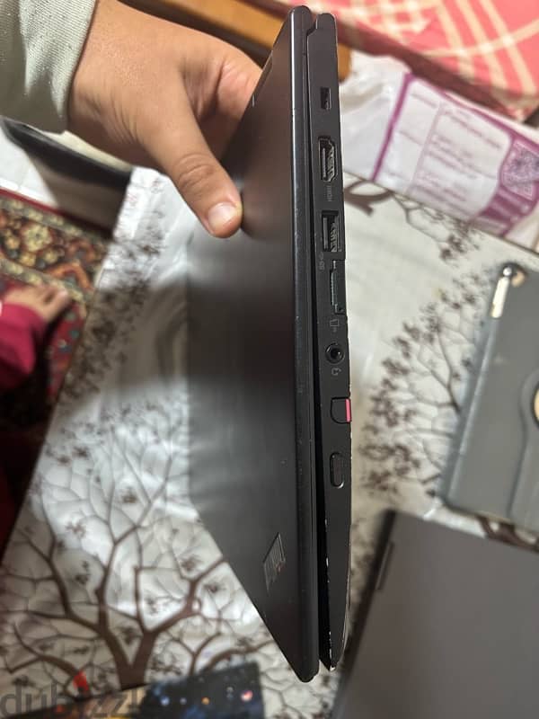 lenovo thinkpad yoga390x 4