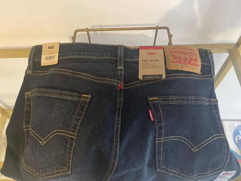 Levis jeans new with tickets 2