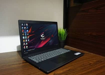 لاب توب Lenovo بحاله ممتازه بكارتين شاشه هارد 1000وهارد 128 ssd رامات4