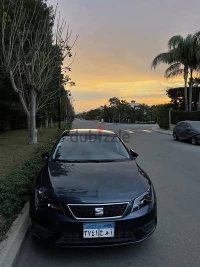 Seat Leon 2020 Mint condition. للبيع سيارة سيات ليون٢٠٢٠ استعمال طبيب