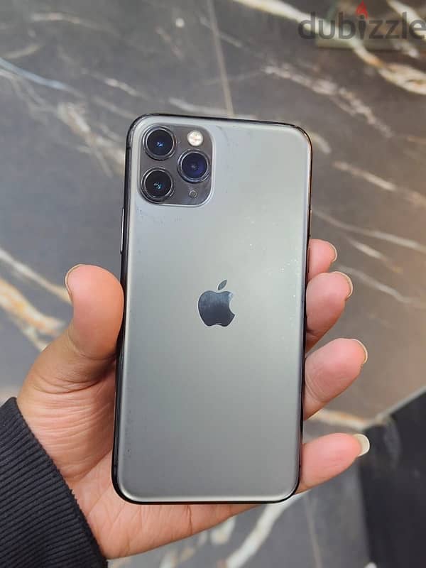 iPhone 11 pro 64 GB للبيع 0