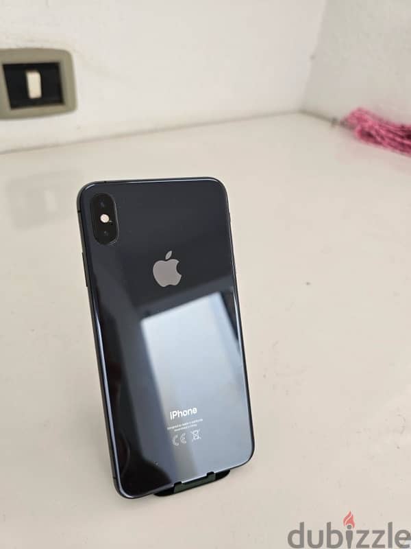 iPhone XS Max 1