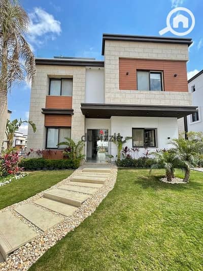 For sale Quattro villa the best division prime location in front of the Kempinski in installments