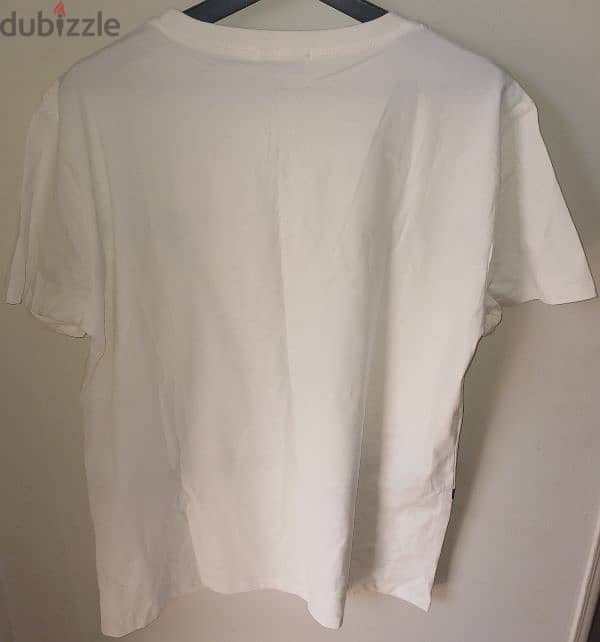 VALENTINO Original Tshirt for Men Size XL 4