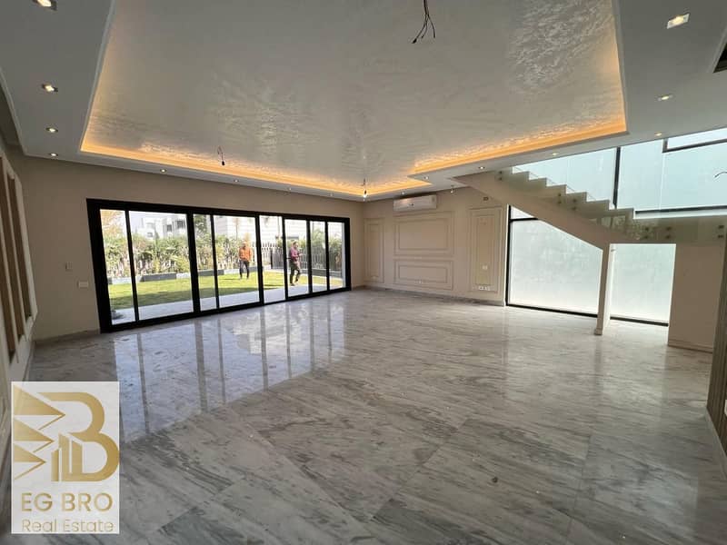 Villa for sale, Cairo-Ismailia Road 0