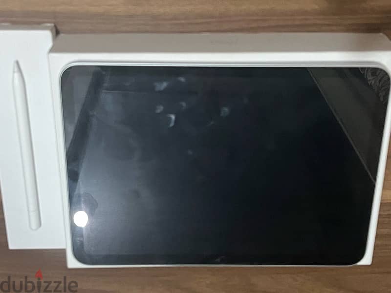 IPad 10th generation with free Apple pen as gift 1