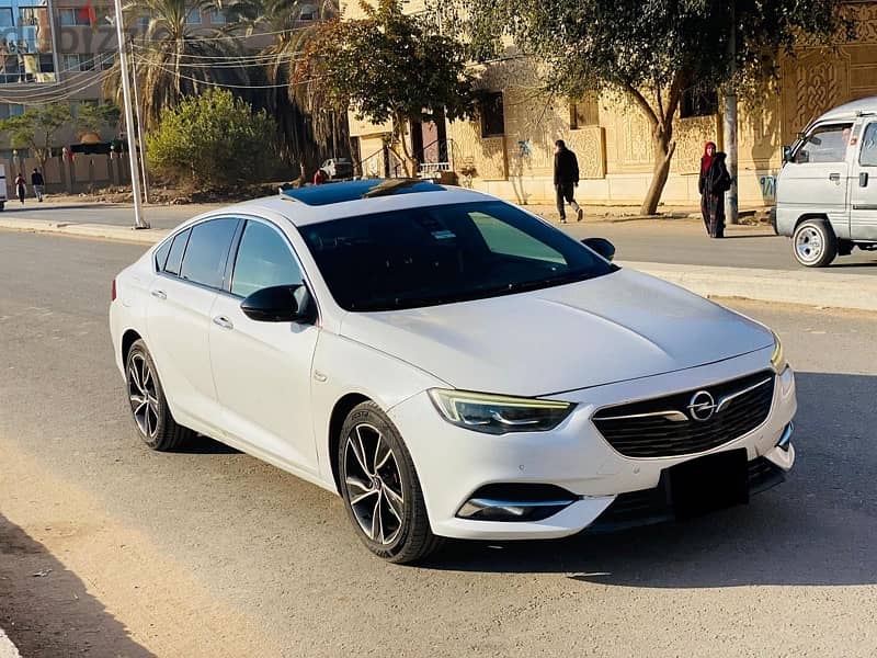 Opel Insignia 2019 0