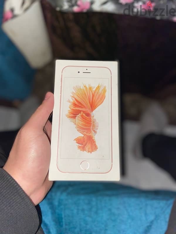 ممنوعات ايفون 6s  شياكه 64g بطاريه 100 مغير بطاريه بس 3