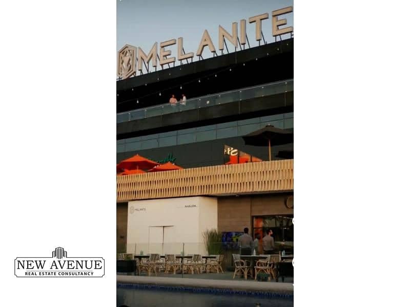 Ready to move restaurant with outdoor 50m - rent 0