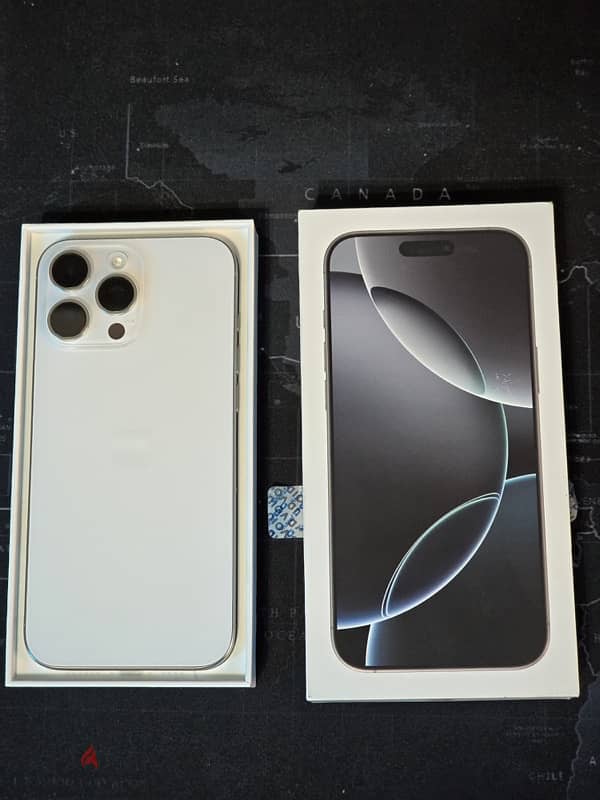 Iphone 16 pro max 256g mint condition معفي من الضرائب Titanium white. 1