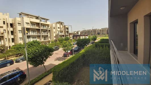 apartment 162 m Fully finished Prime location ba7ary , landscape and clubhouse view ready to move fifth square almarasem