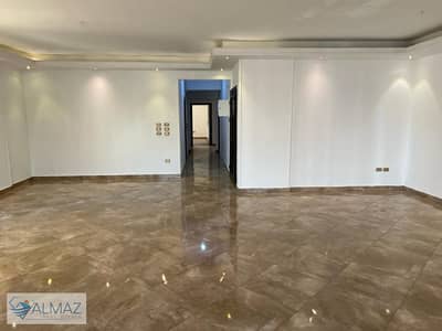 Apartment for rent in a villa in the Nakheel Resort in the First Settlement next to the commercial mall, Wadi Degla Club and close to Lulu Market