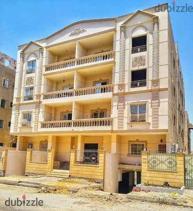 For sale, rear duplex, 251 meters, ground floor + basement + garden, 74 meters, immediate receipt, installments over two years