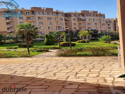 Cash apartment for sale in Madinaty, B11, a pure masterpiece, area of ​​70 meters, two rooms and a bathroom, third floor, view of the garden, next to