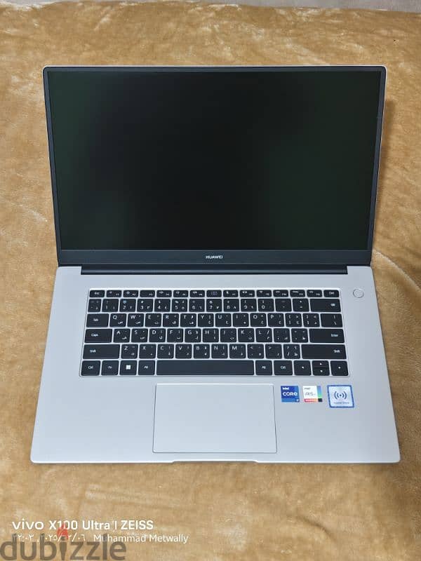 Huawei laptop mate book d15 core i7 11 5