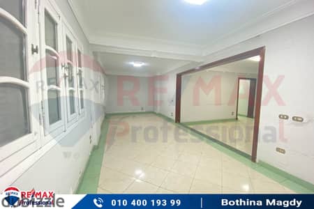 Administrative headquarters for rent 170 m Smouha (steps from Forzi Moaz)-Licensed apartment