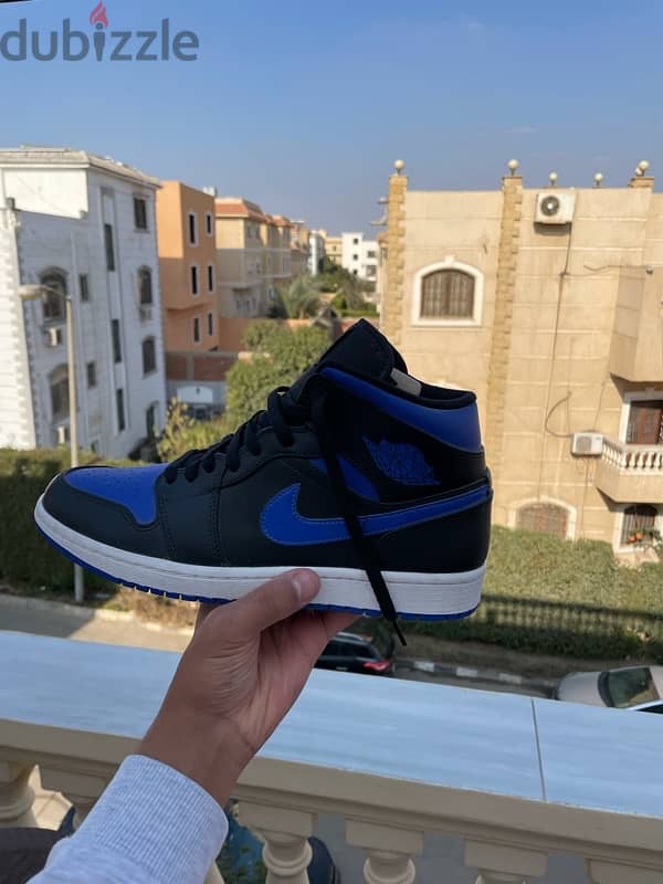 Jordan 1 Mid Royal 7