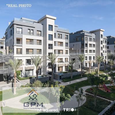 دوبلكس بحمام سباحه للبيع متشطب بالكامل في كمبوند تريو جاردنز - التجمع Duplex for Sale in Trio Gardens Compound