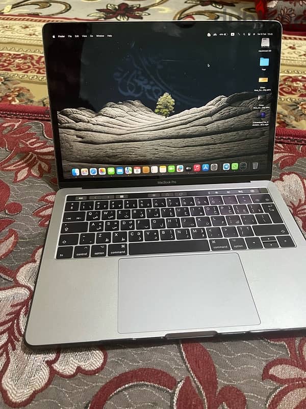 MacBook Pro  2017 ماك بوك برو 5