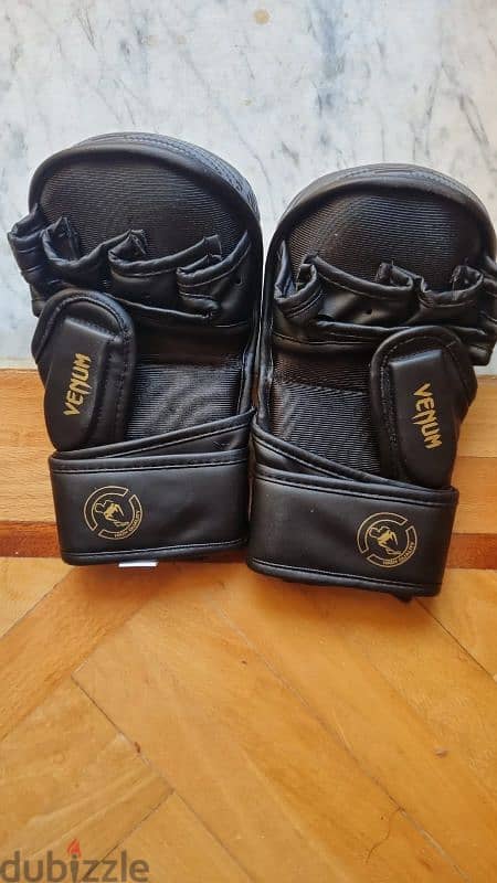 Venum Sparring Gloves 1