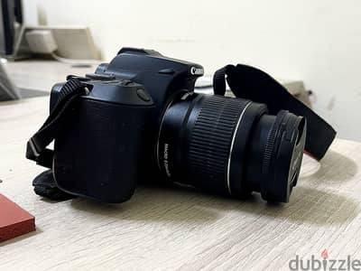 كاميرا Canon 250D بحاله ممتازه