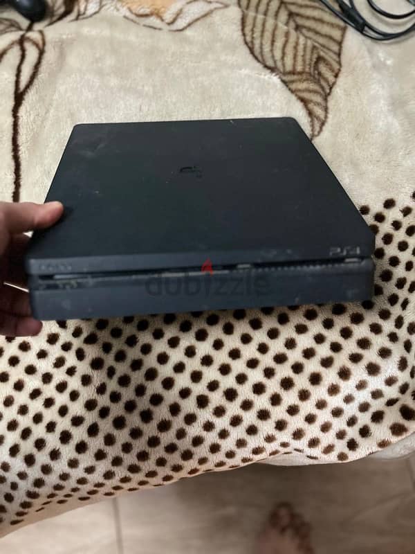 playstation 4 slim 4