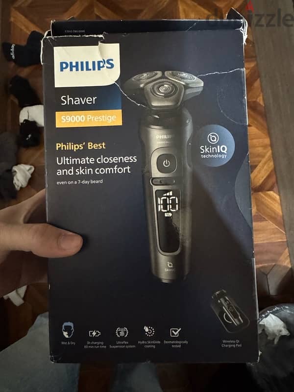 Philips  S9000 Prestige Electric Shaver 2